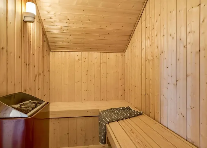 Freya - 200m From The Sea By Interhome *