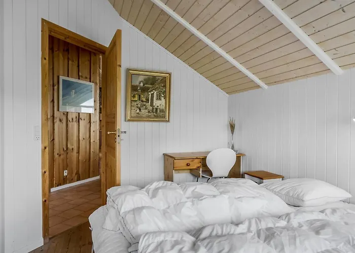 Freya - 200m From The Sea By Interhome *